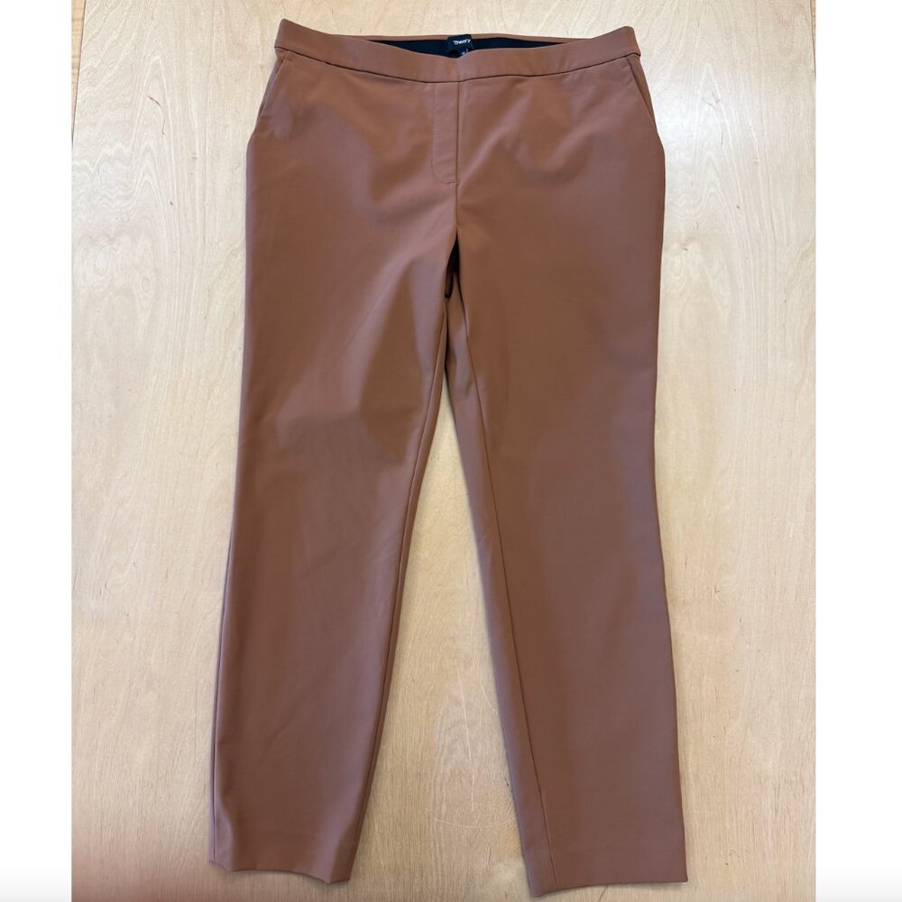 Theory - Pull on Stretch Cropped Pants